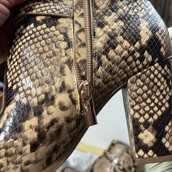 Michael kors snakeskin ankle boots - Picture 2 of 5